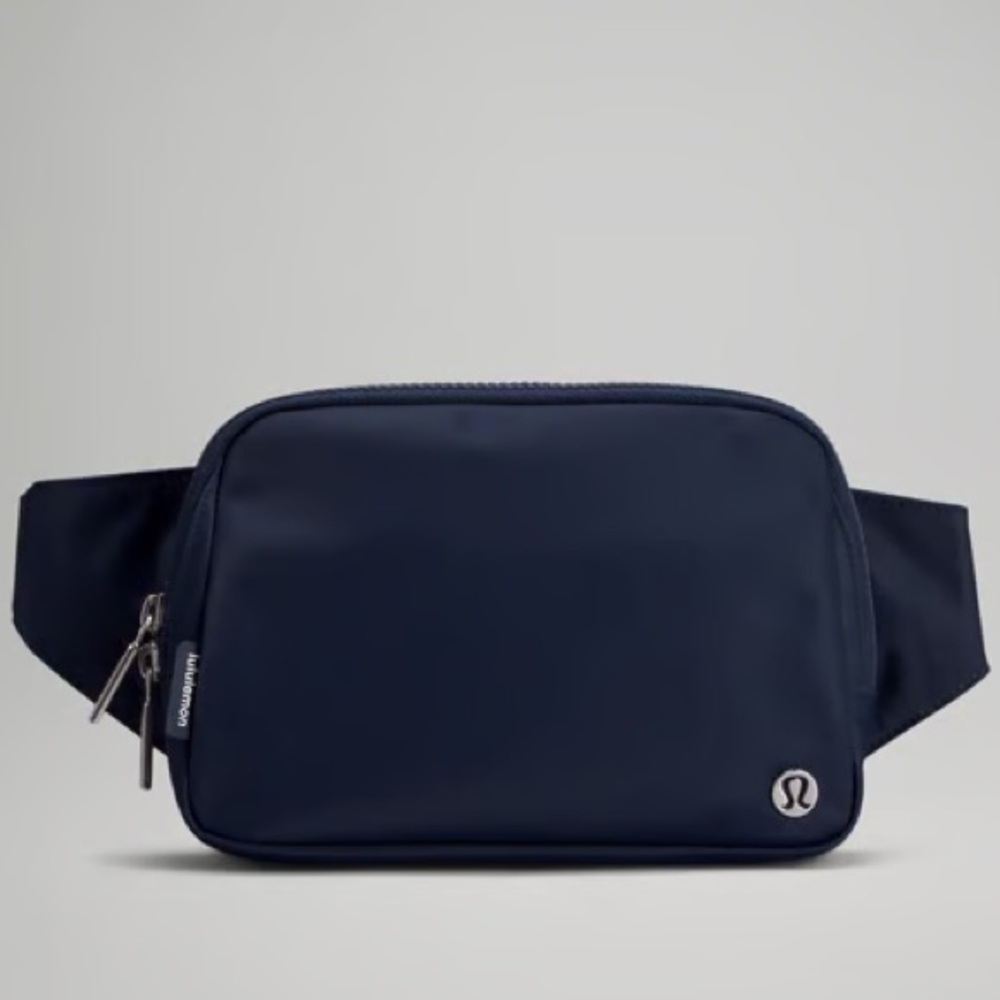 Lululemon Navy Blue Belt Bag NEW WITH TAGS